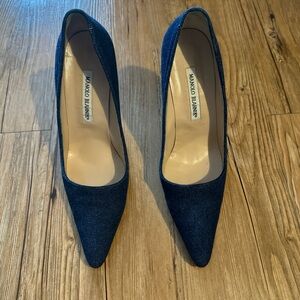 Manolo Blahnik Women's Blue Pumps sz 39.5